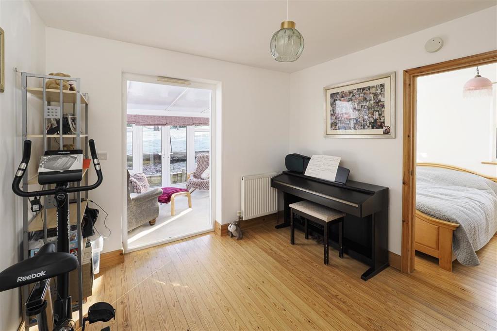 5 bedroom detached house for sale in Primrose House, Dunkirk Road North