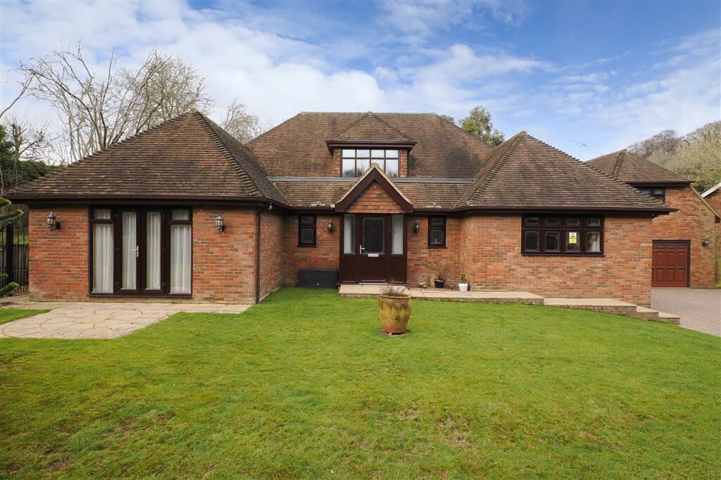 5 bedroom detached house for sale in Dale House, Dale Court, Boxley