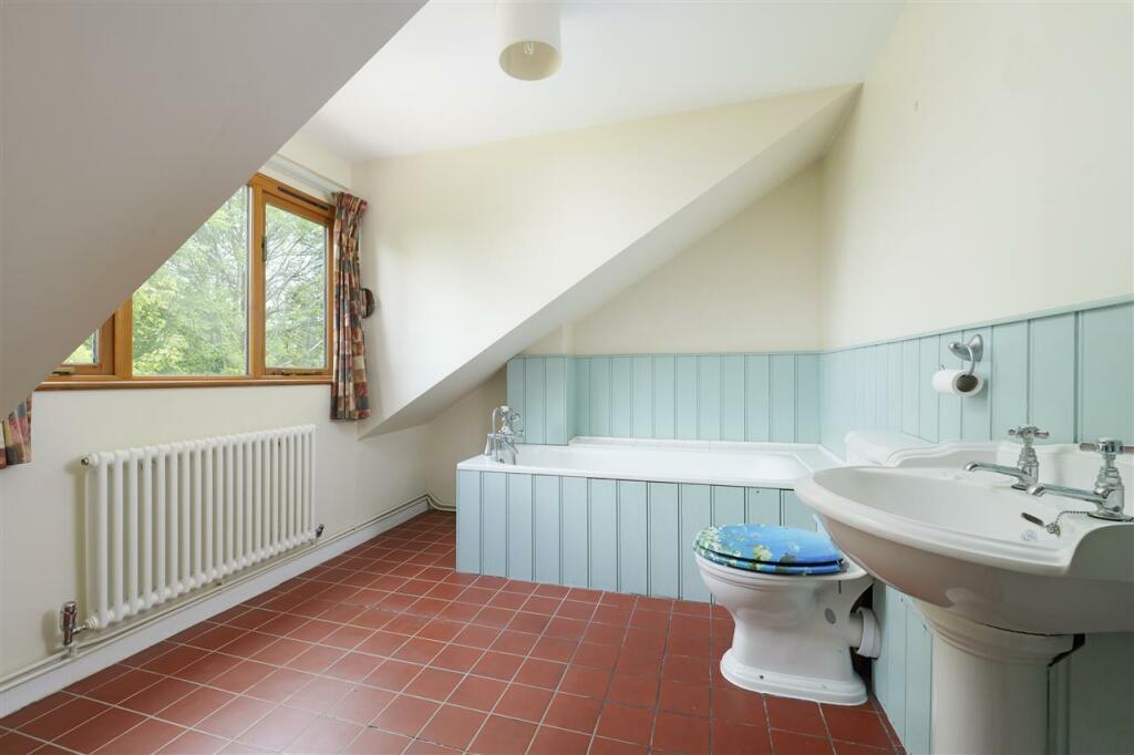 Additional property image - Plough Cottage, Church Lane, West Stourmouth