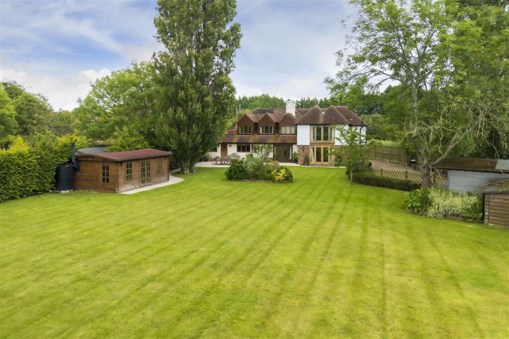 Additional property image - Plough Cottage, Church Lane, West Stourmouth