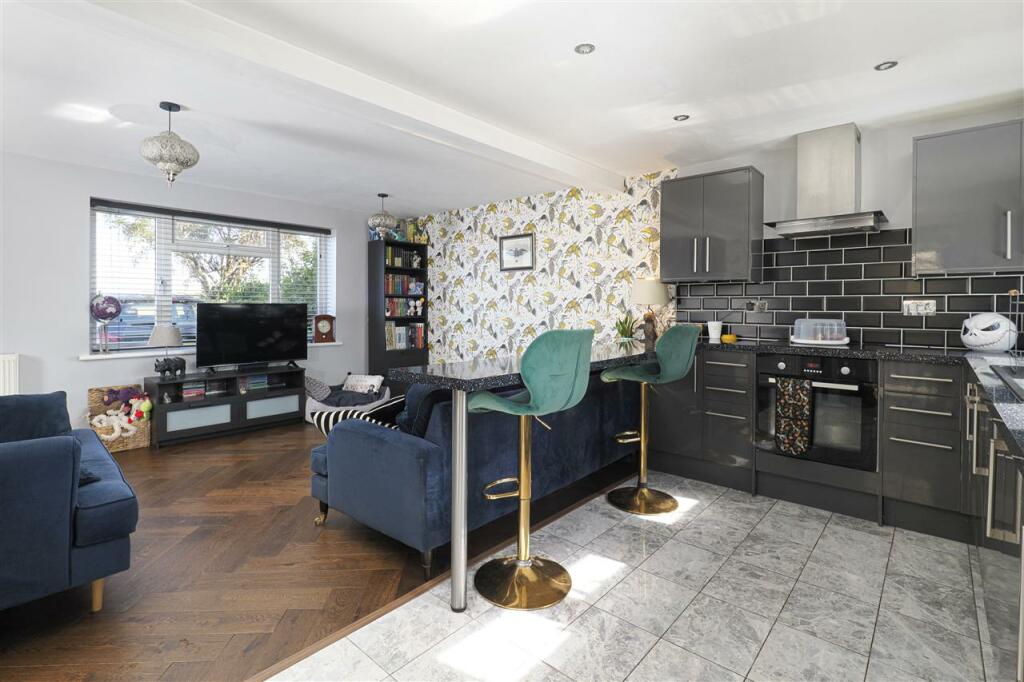 Additional property image - Minster Road, Acol