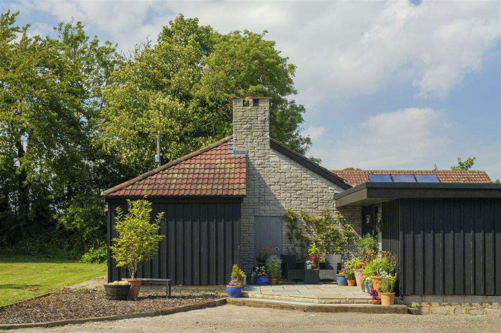Additional property image - Longview, Roman Road, Maydensole