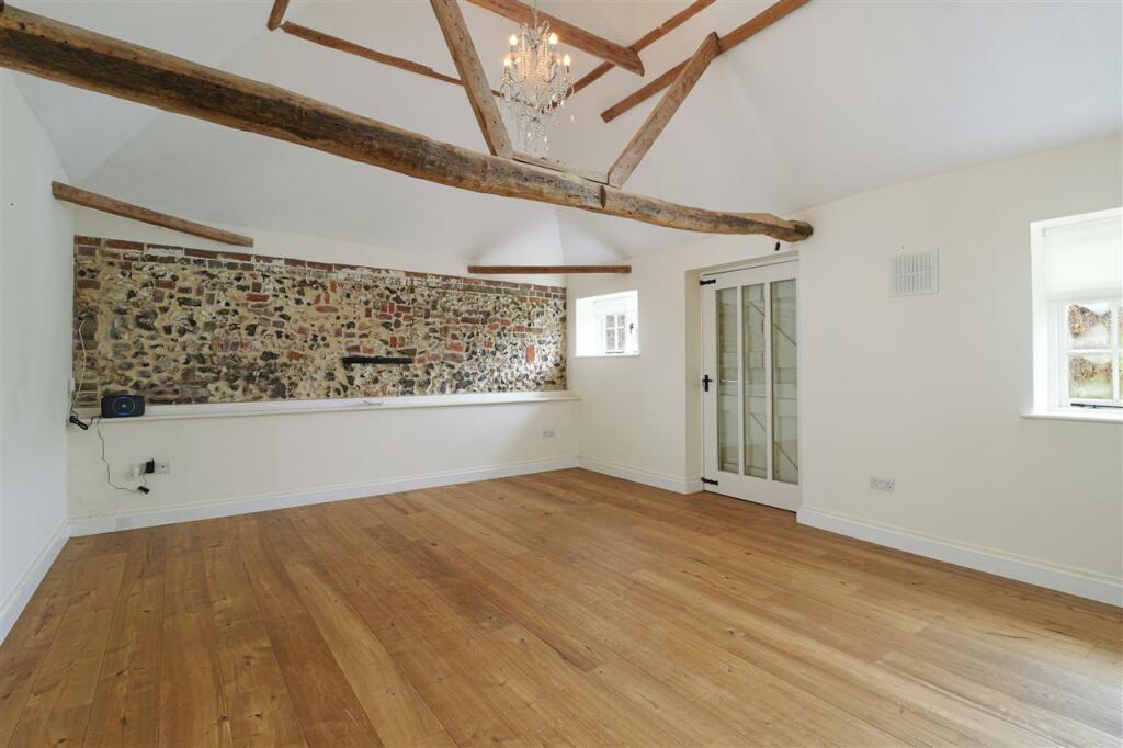 Additional property image - The Stables, Howletts Farm, Shottenden