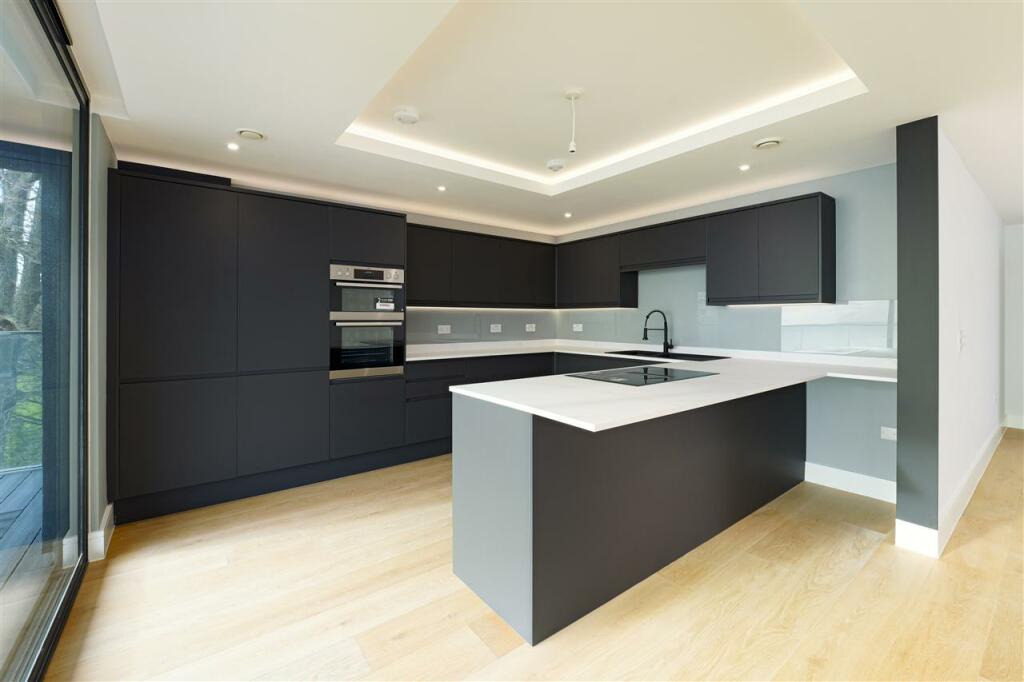 Additional property image - The Penthouse, Coast House, Encombe Hill, Sandgate