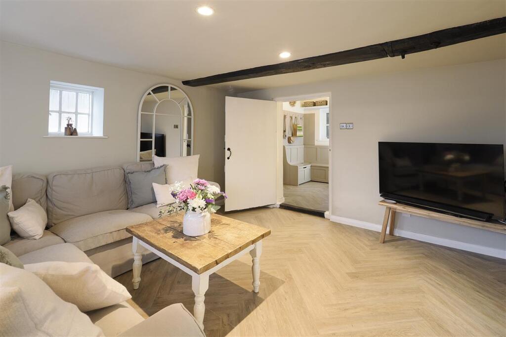 Additional property image - Blacking Bottle Cottage, The Street, Barham