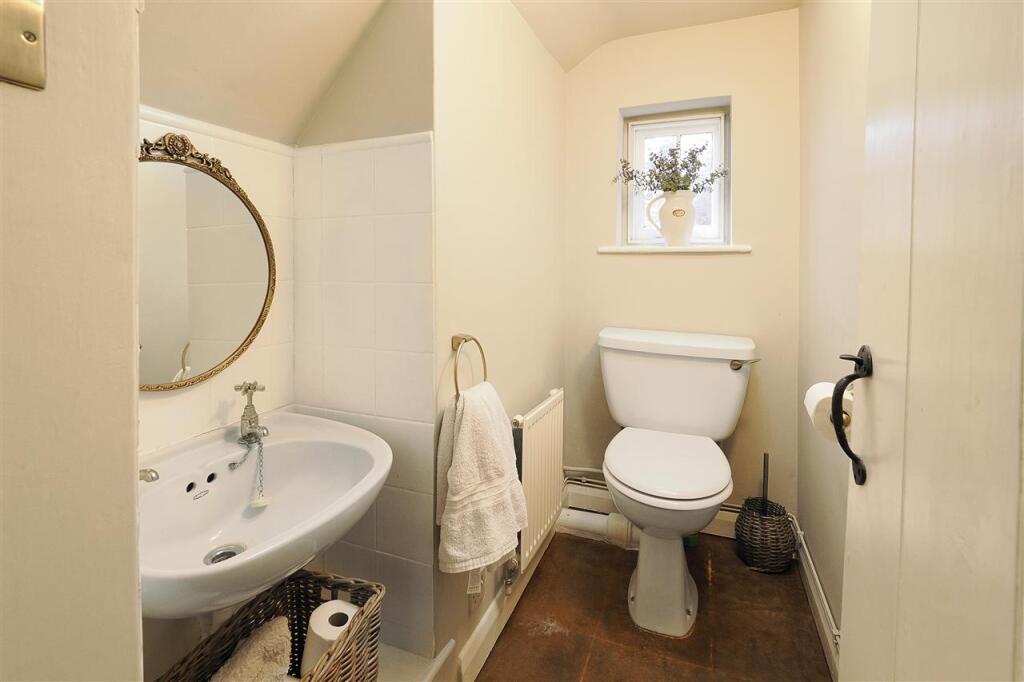 Additional property image - Blacking Bottle Cottage, The Street, Barham