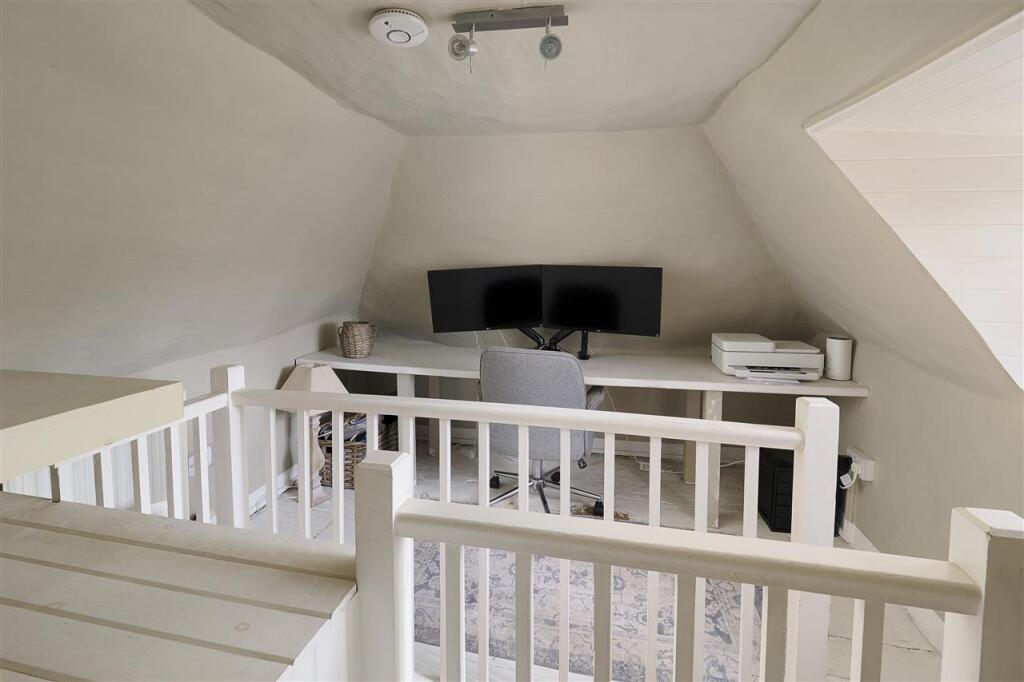 Additional property image - Blacking Bottle Cottage, The Street, Barham