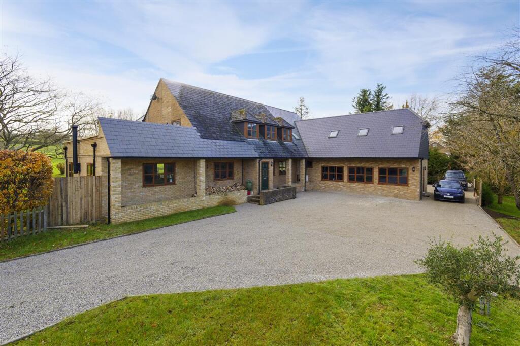 Main image of property: Uenta House, Church Hill, Hernhill