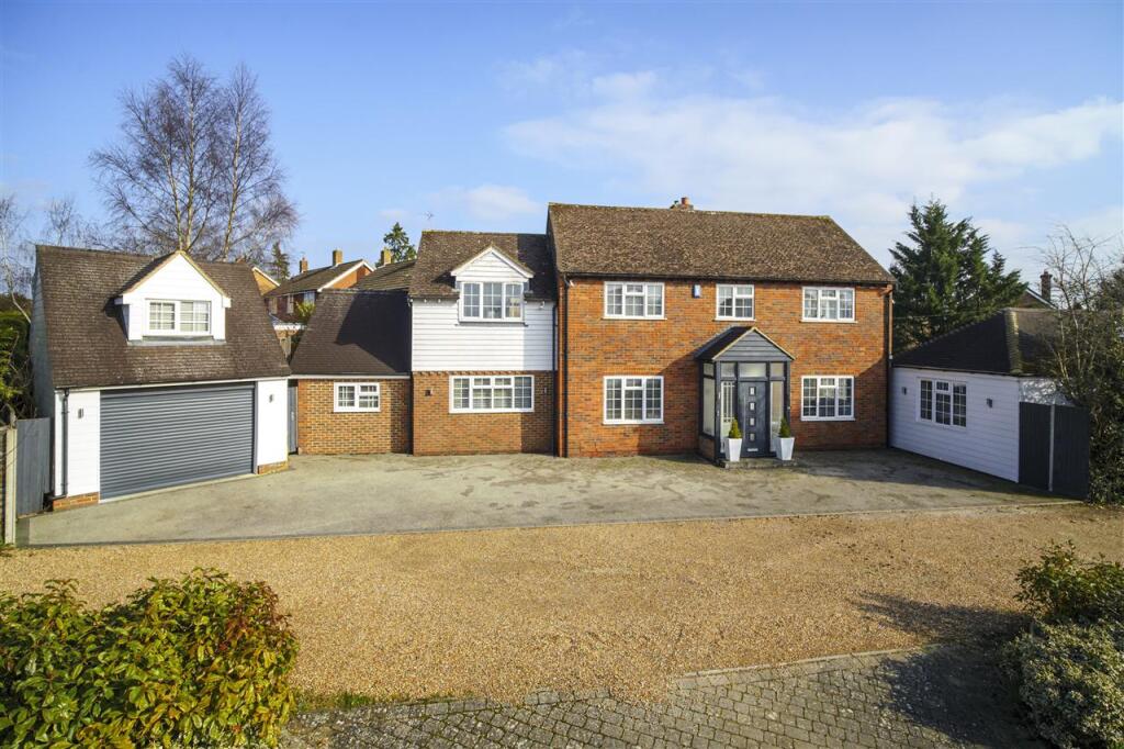 Main image of property: The Landway, Bearsted