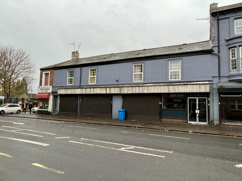 Commercial property for rent in London Road, Derby, Derbyshire, DE1