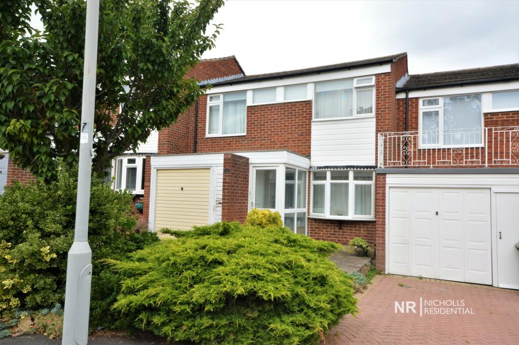 3 bedroom terraced house for sale in Angus Close, Chessington, Surrey. KT9