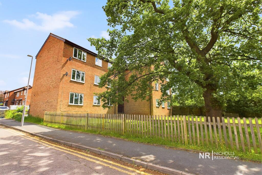 Main image of property: Chessington Hall Gardens, Chessington, Surrey. KT9 2HH