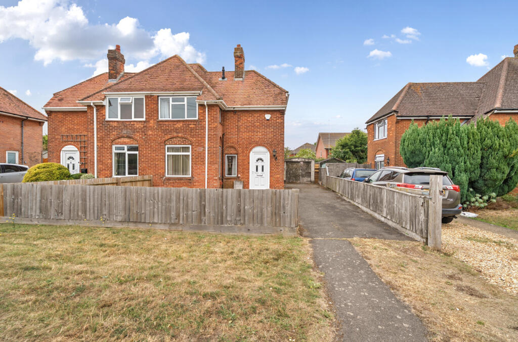 Main image of property: Buckingham Road, Steeple Claydon, Buckingham