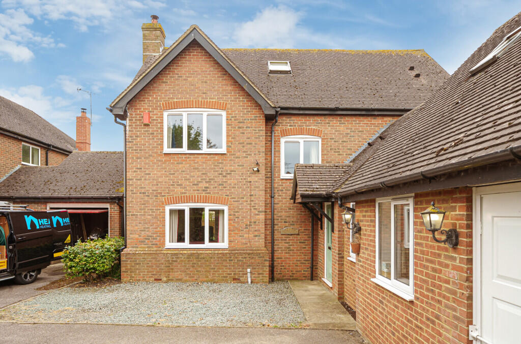 Main image of property: Sovereign Close, Granborough, Buckingham