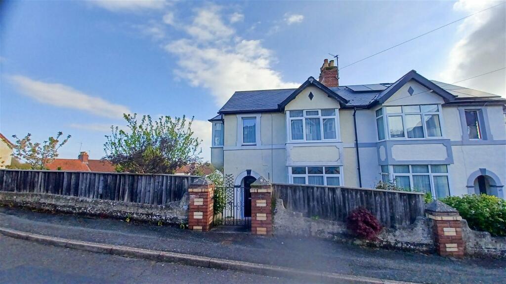 3 bedroom semidetached house for sale in Burridge Road, TQ2 6NA, TQ2