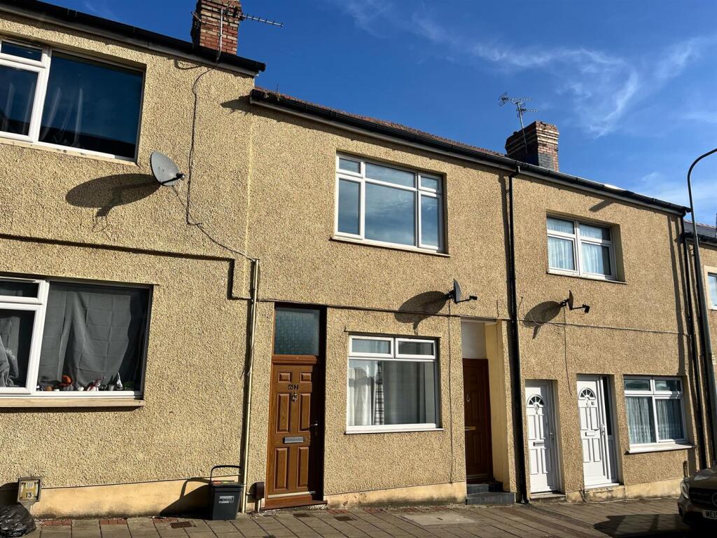 Main image of property: Main Street, Barry