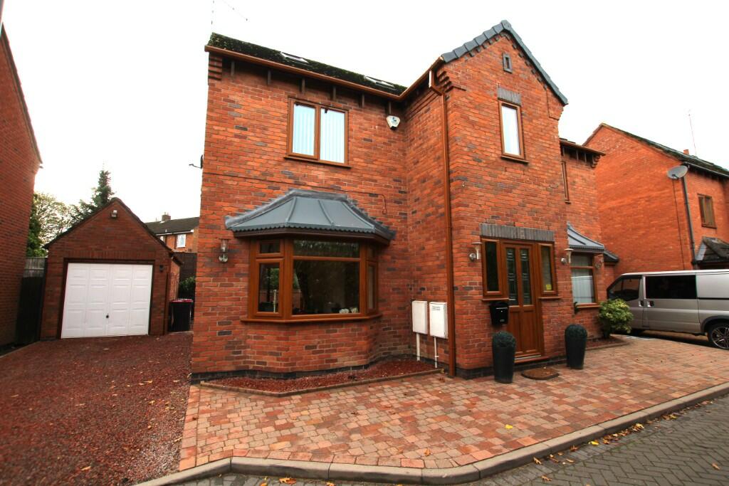 Main image of property: Fletchers Drift Lane, Nuneaton, Warwickshire, CV10