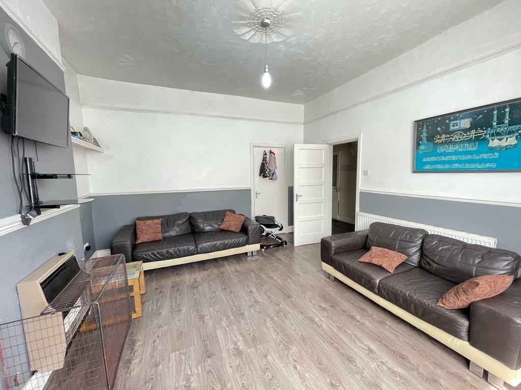 3 bedroom terraced house for sale in Churchill Road, Handsworth