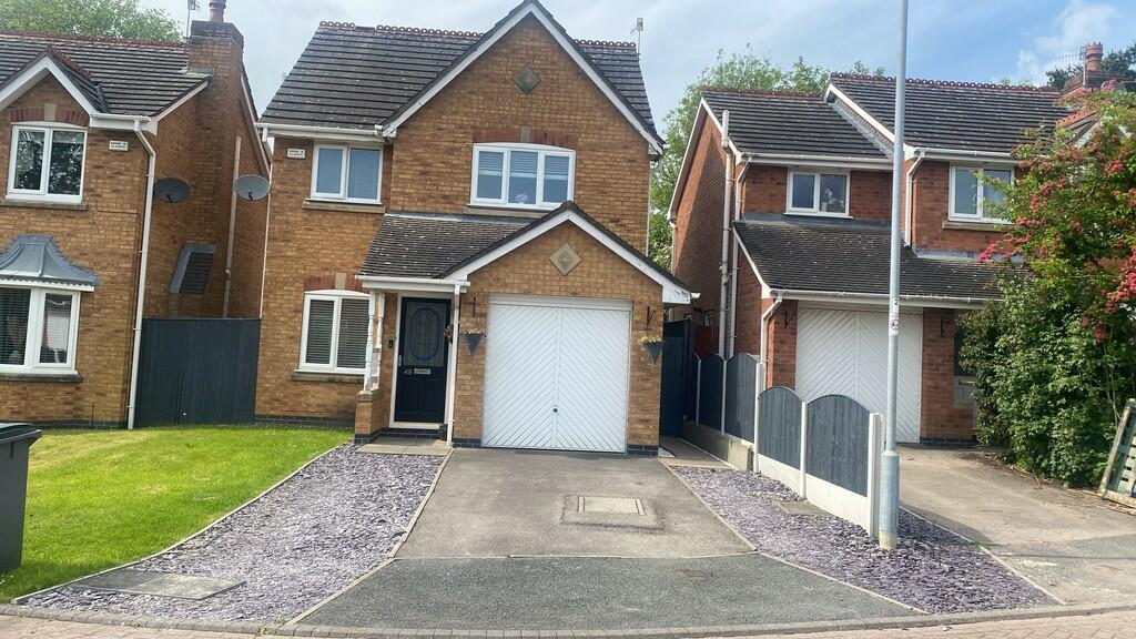3 bedroom detached house for sale in Highland Drive, Lightwood, Stoke