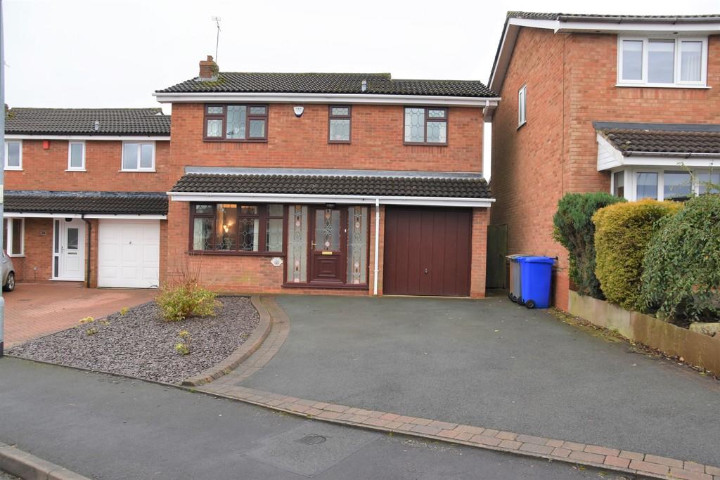 4 bedroom detached house for sale in Polperro Way, Meir Park, Stoke-on-Trent, ST3