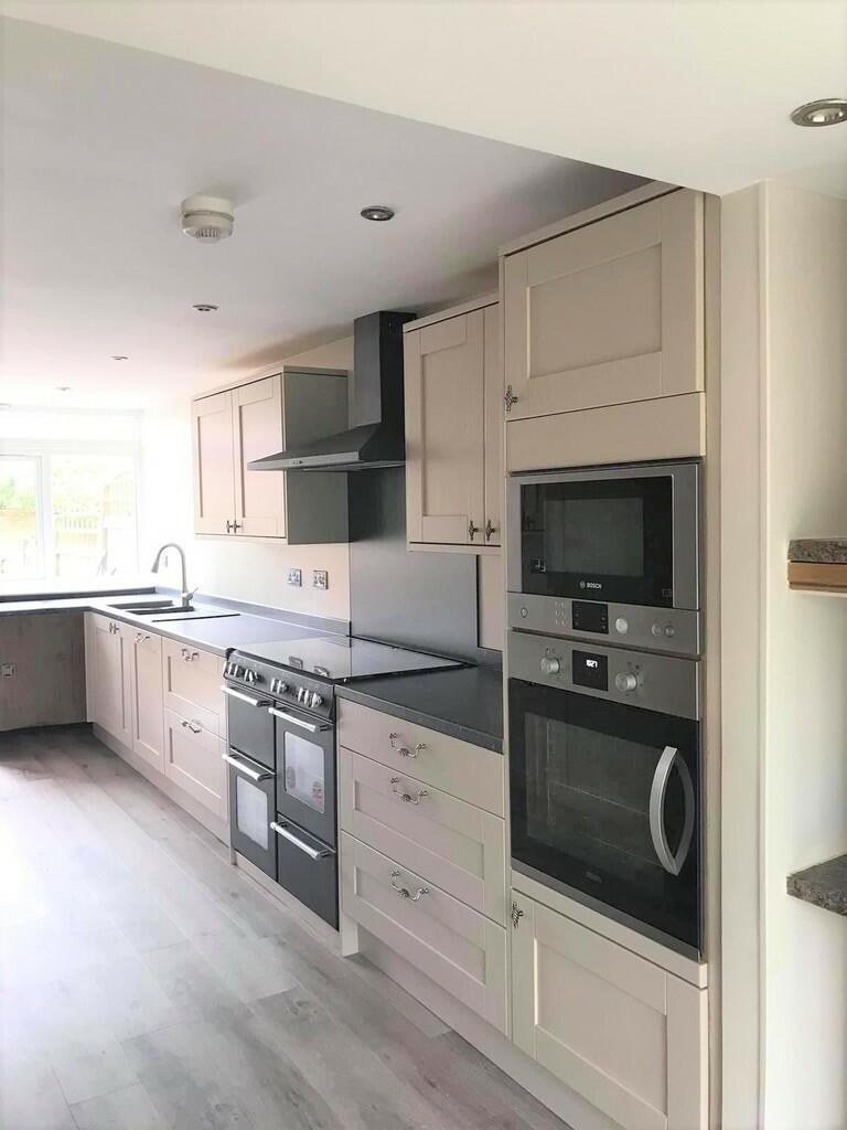 3 bedroom link detached house for sale in Brindley Close, Albrighton