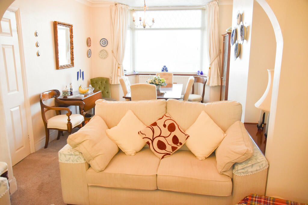 3 bedroom semidetached house for sale in Harcourt Avenue, Meir, Stoke