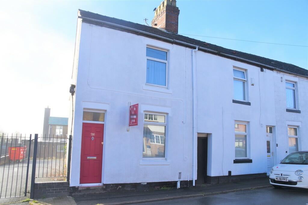 3 bedroom end of terrace house for sale in Ruxley Road, Bucknall, Stoke-on-Trent, ST2