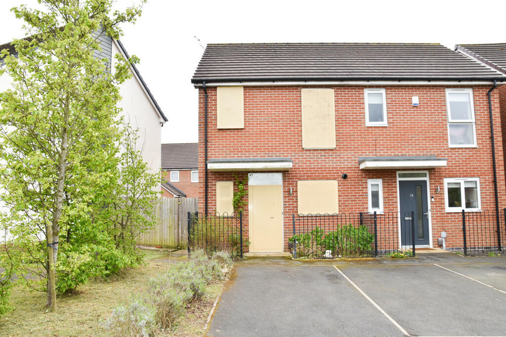 2 bedroom semi-detached house for sale in James Grundy Avenue, Trentham, Stoke-on-Trent, ST4