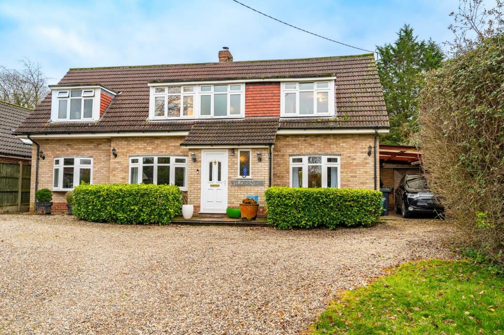 5 bedroom detached house for sale in Old Mead Lane, Henham,