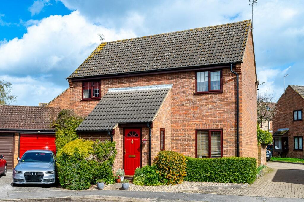 4 bedroom detached house for sale in St. Valery, Takeley,