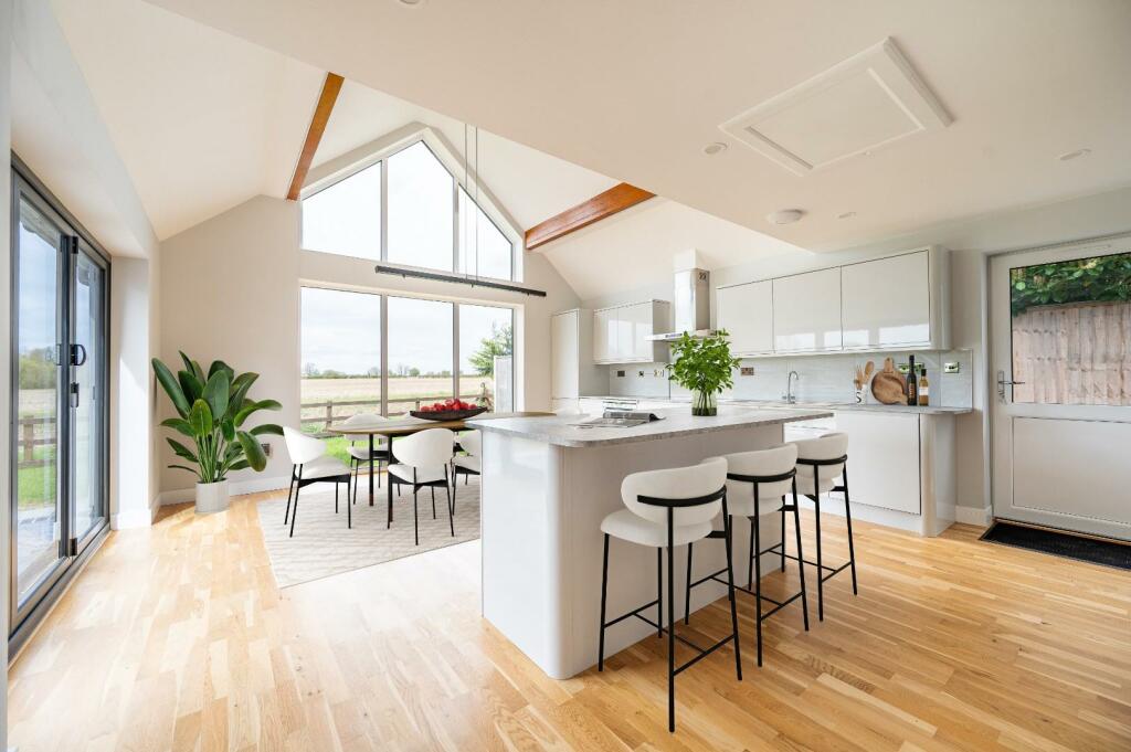 Additional property image - Bartholomew Green, Great Leighs, Chelmsford