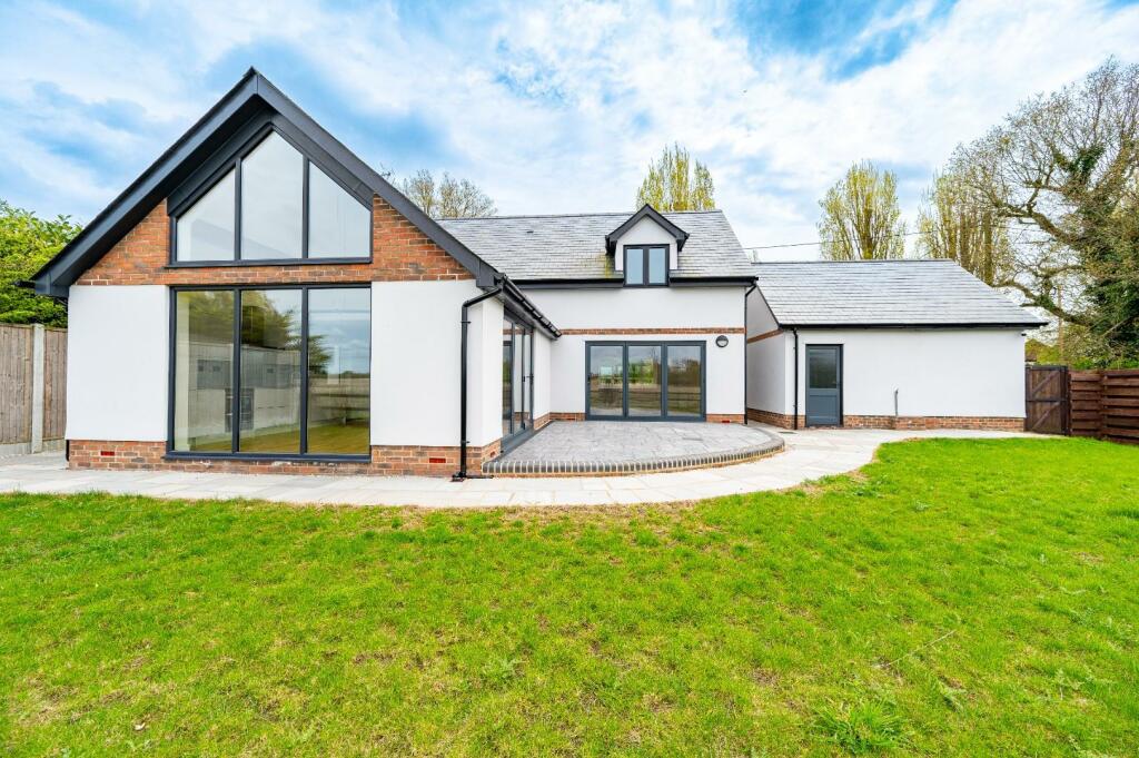 Additional property image - Bartholomew Green, Great Leighs, Chelmsford