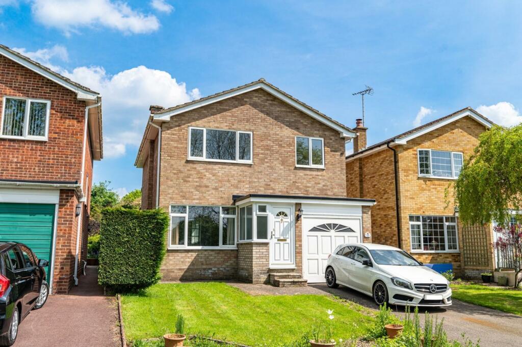 3 bedroom detached house for sale in Guelphs Lane, Thaxted, Dunmow