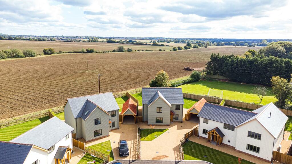 Additional property image - Lindsell, Dunmow