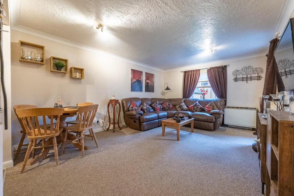 Additional property image - Chelmsford Road, Dunmow, Essex