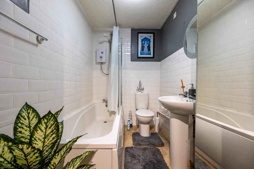 Additional property image - Chelmsford Road, Dunmow, Essex