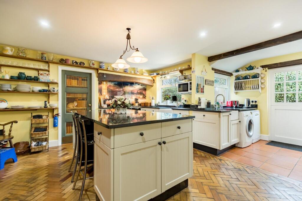 Additional property image - Gransmore Green, Felsted, Dunmow