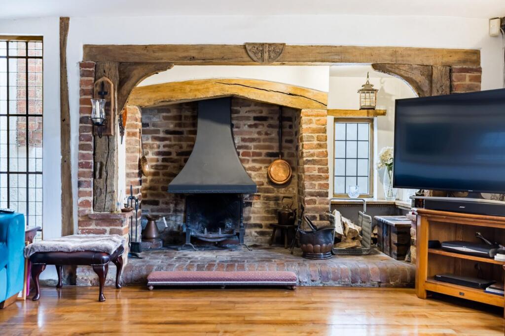 Additional property image - Gransmore Green, Felsted, Dunmow
