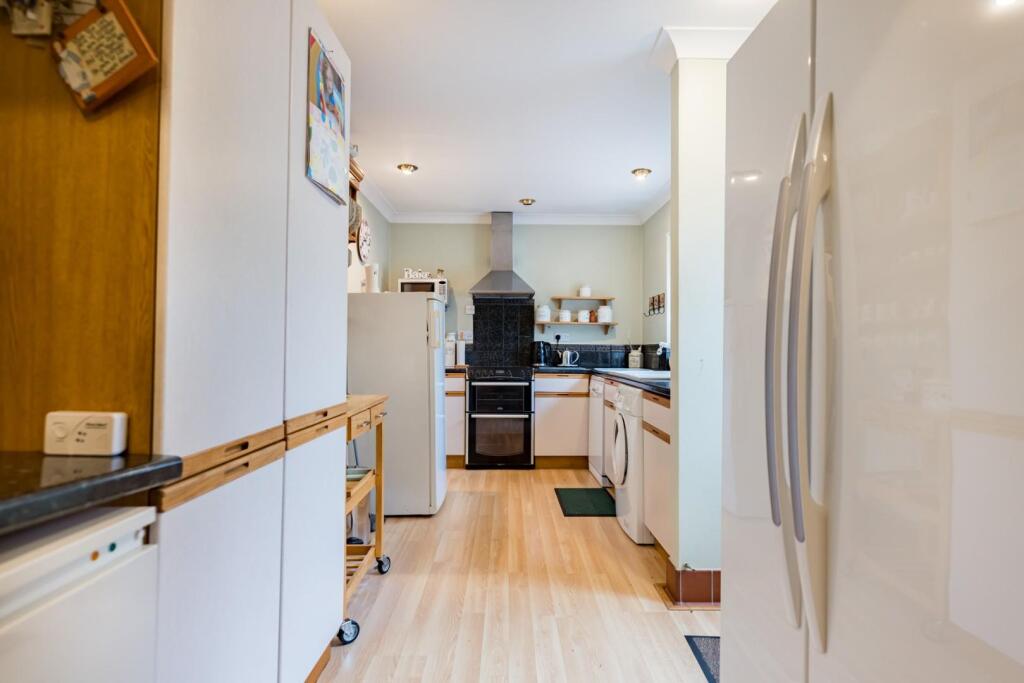Additional property image - Gransmore Green, Felsted, Dunmow