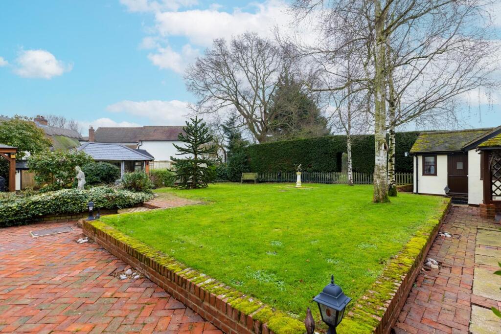 Additional property image - Gransmore Green, Felsted, Dunmow