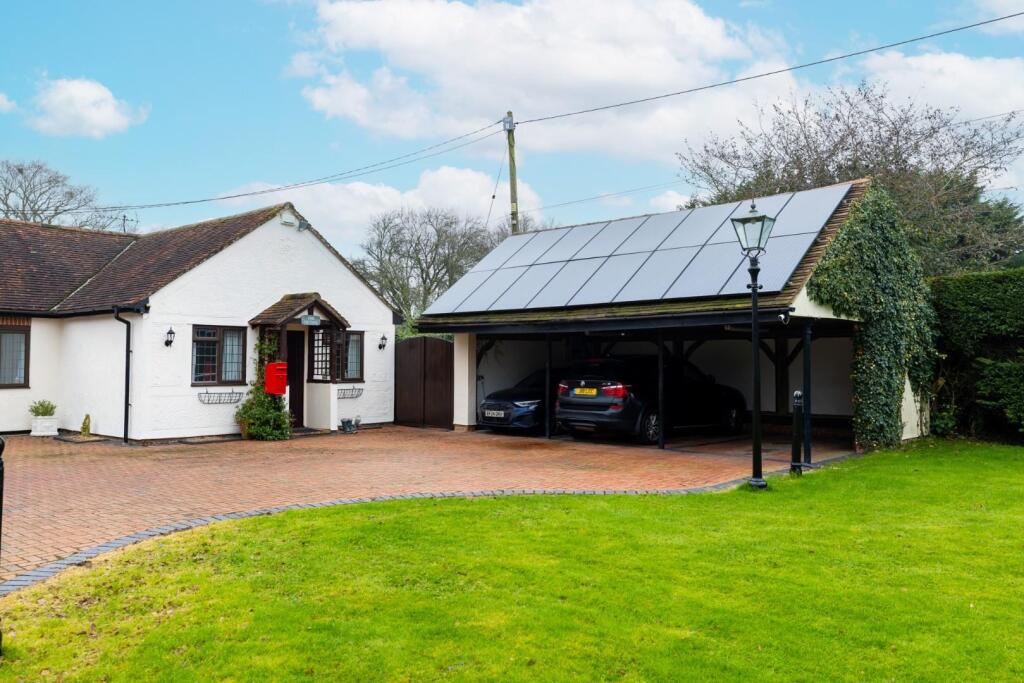 Additional property image - Gransmore Green, Felsted, Dunmow