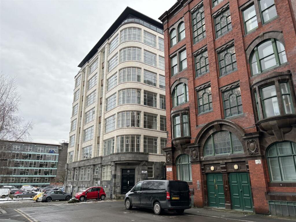 Main image of property: Hilton Street, Manchester