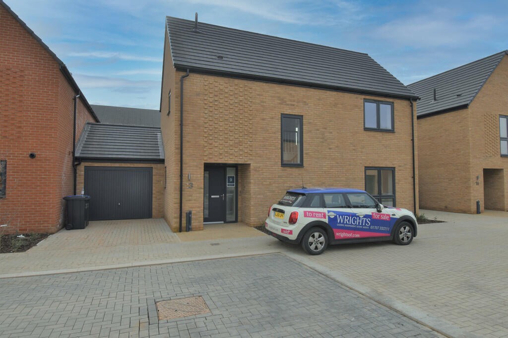 3 bedroom detached house for rent in Landbeach, Welwyn Garden City, AL7