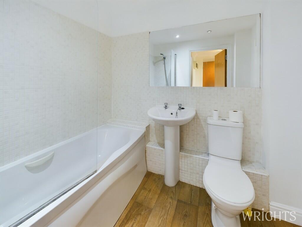 Additional property image - Sir John Newsom Way, Welwyn Garden City