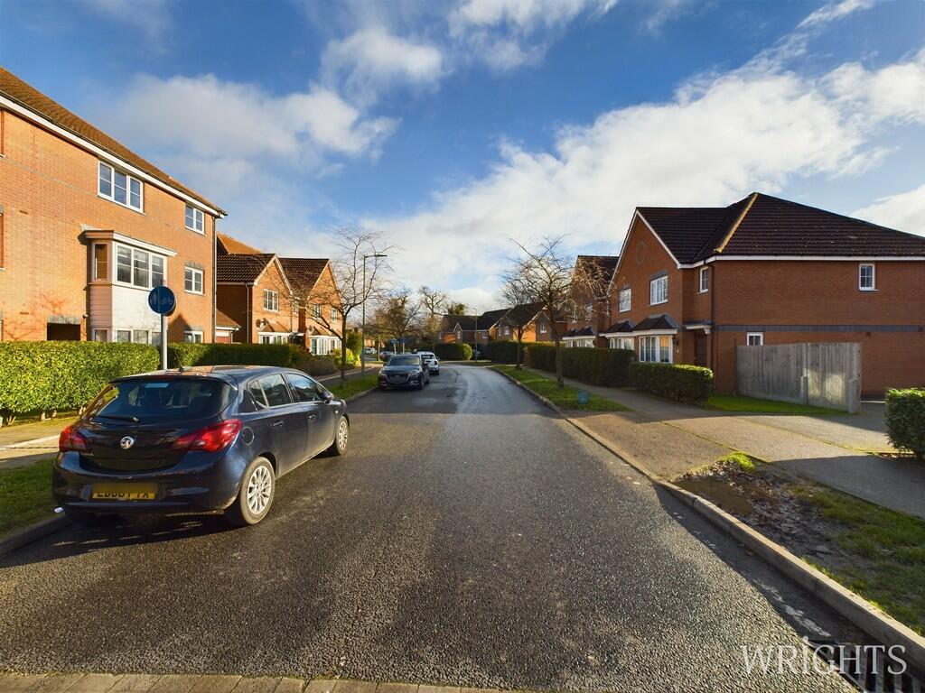 Additional property image - Sir John Newsom Way, Welwyn Garden City