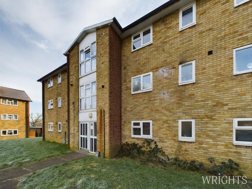 Main image of property: HARWOOD HILL, WELWYN GARDEN CITY