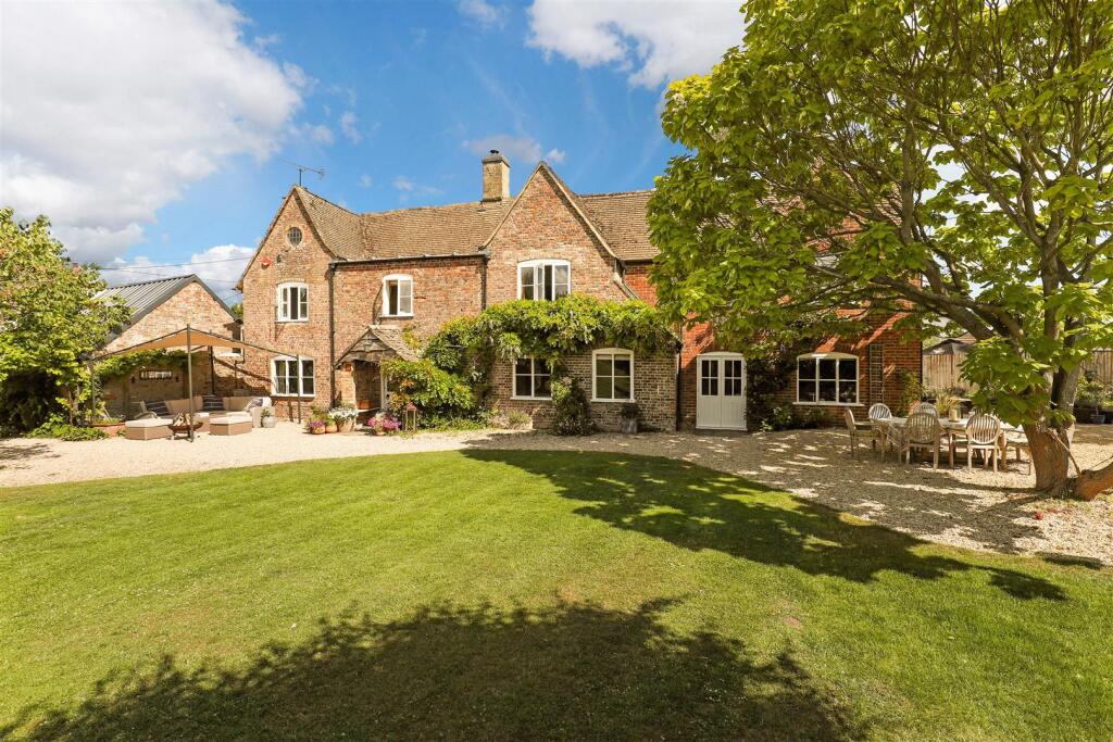 Main image of property: Nupend, Stonehouse