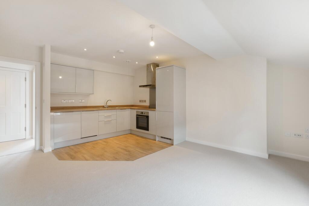 Main image of property: Union Street, Stratford-upon-Avon, CV37
