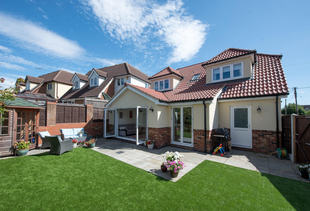 4 bedroom detached house for sale in Frithwood Lane, Billericay, CM12