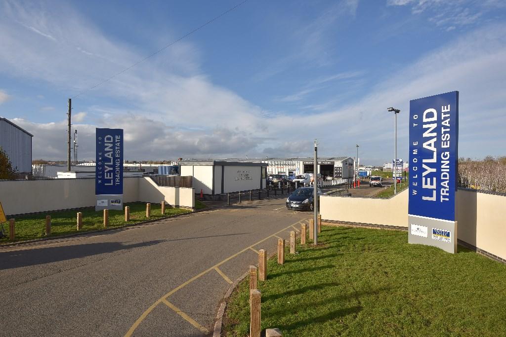 Storage facility to lease in Storage Units, Leyland Trading Estate